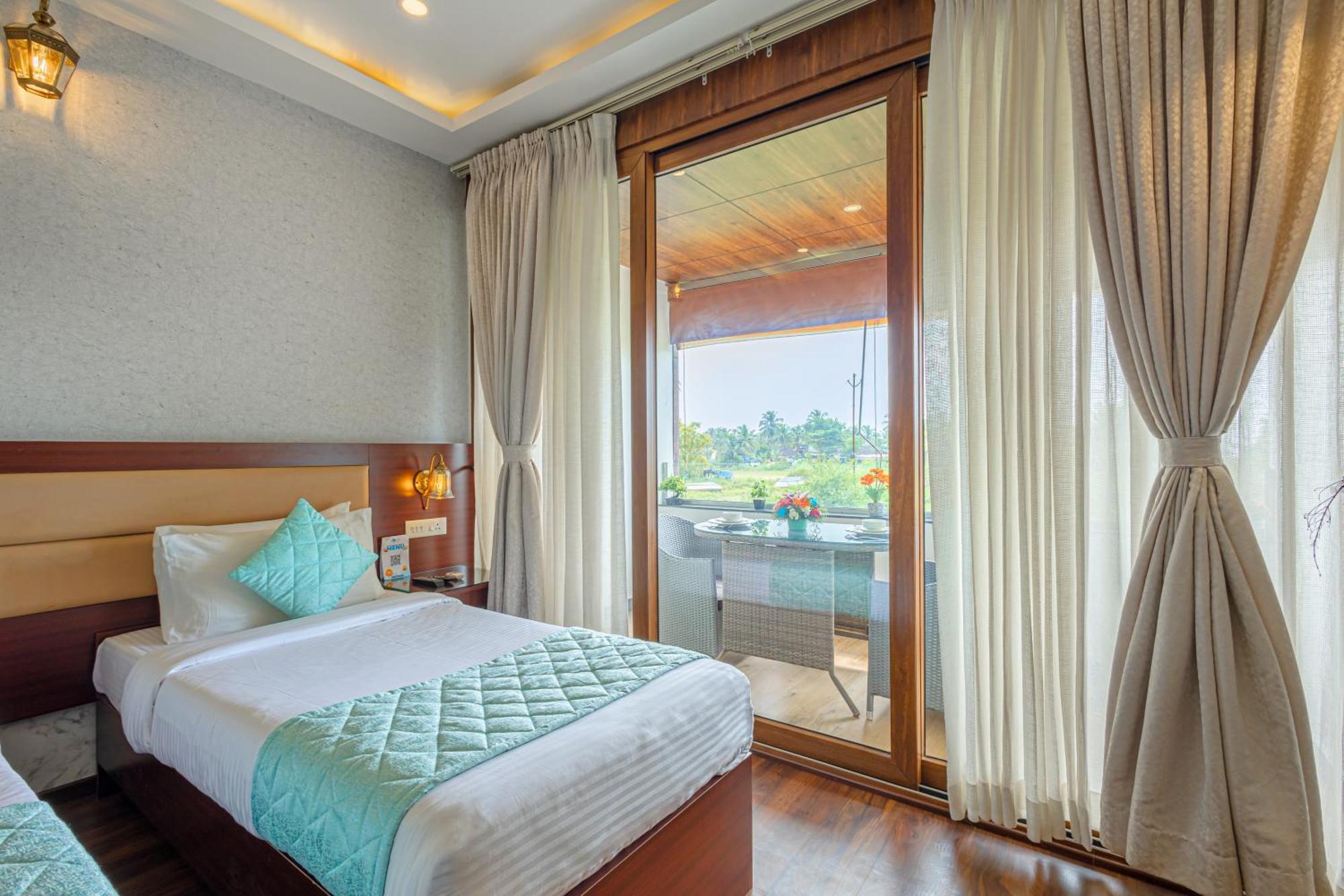 Salcete Beach Resort Colva Exteriör bild