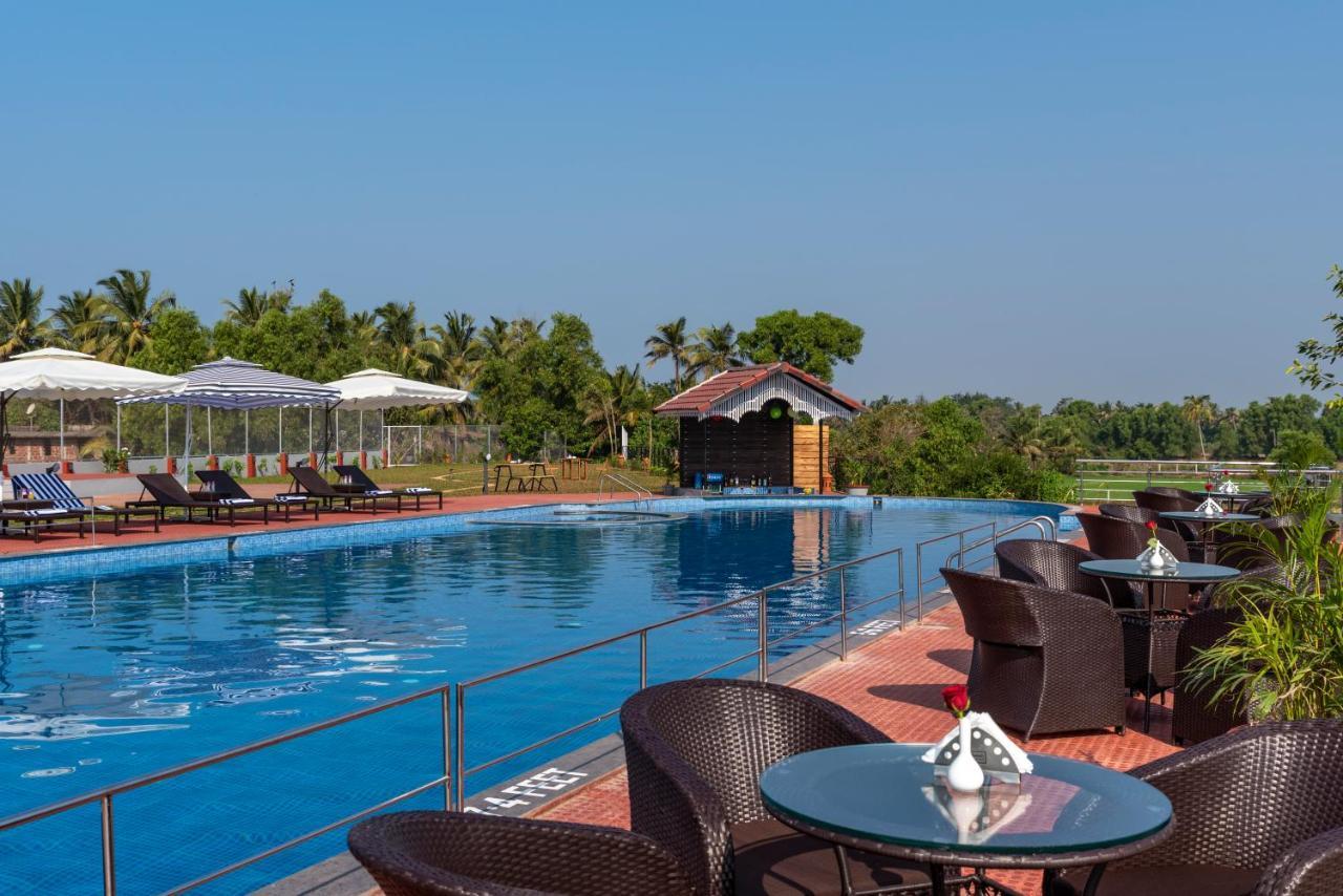 Salcete Beach Resort Colva Exteriör bild